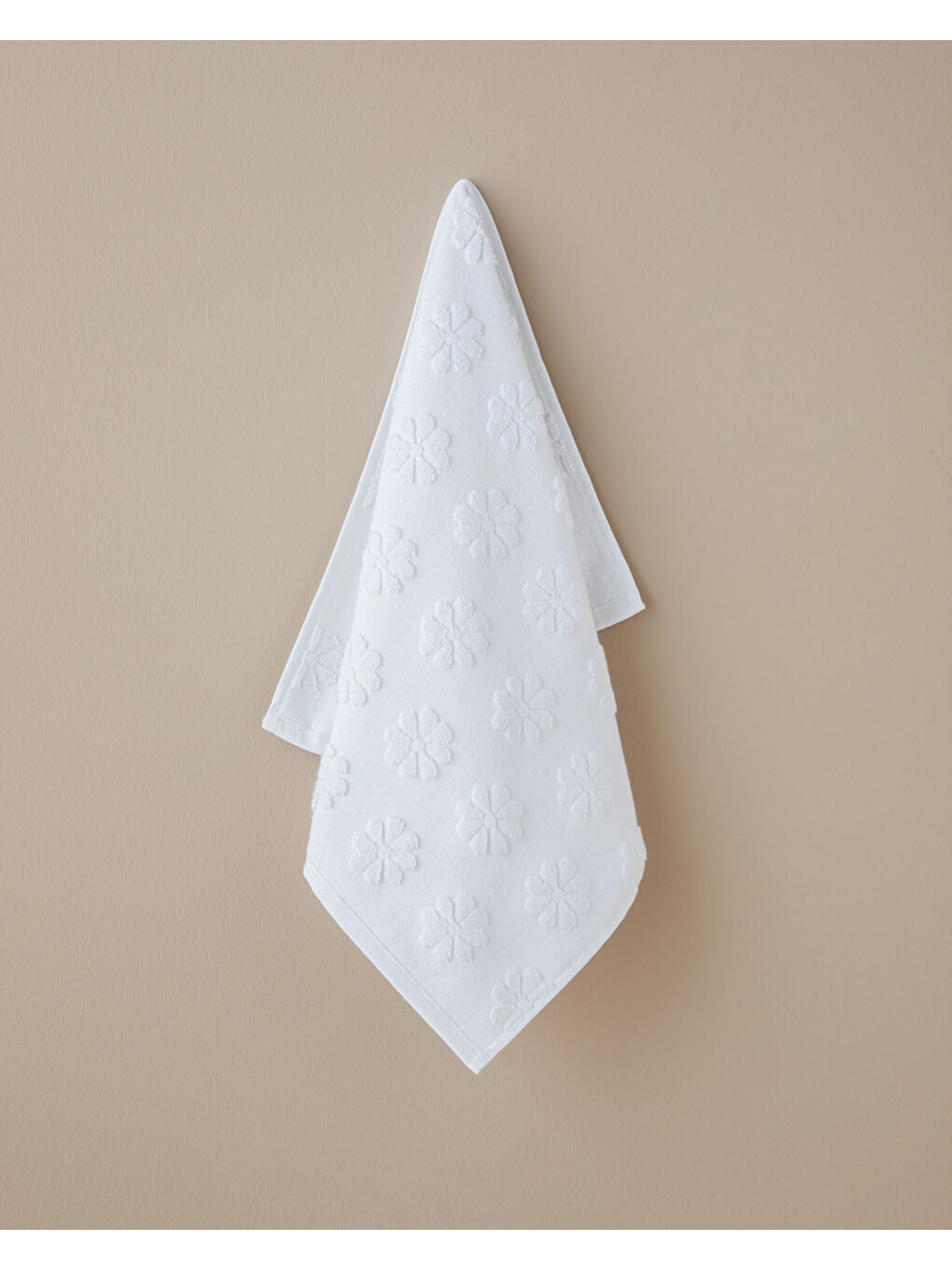 Calm Daisy Pamuk Yüz Havlusu 50x80 cm Beyaz