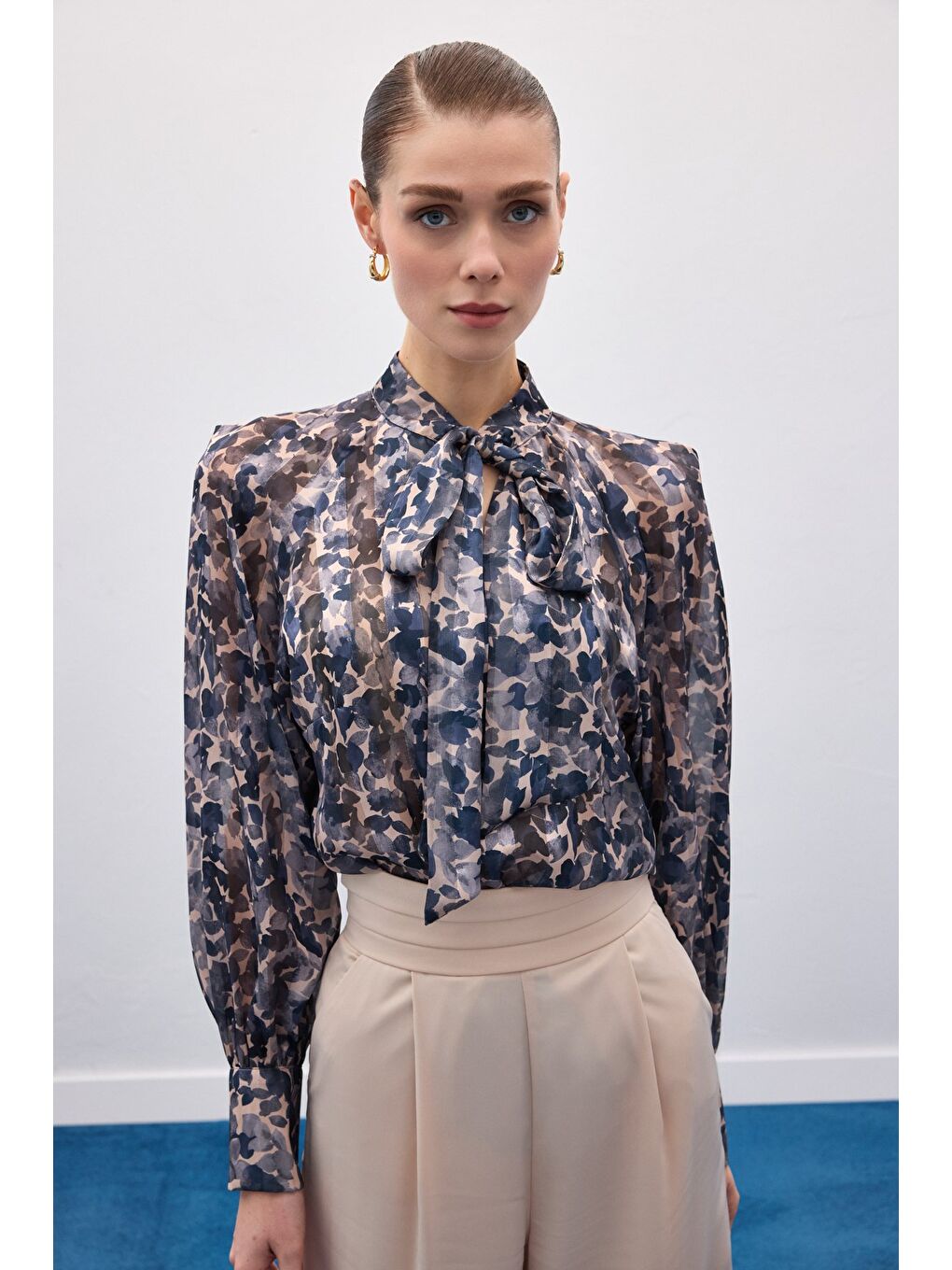 Fular Detaylı Bluz - Lacivert-2