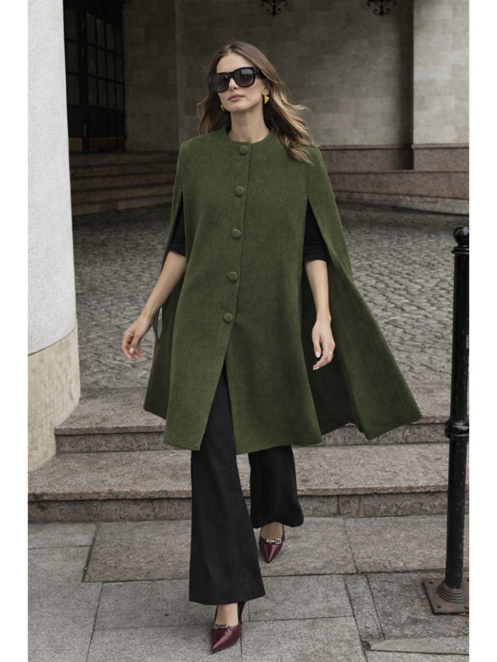 Kadın Kolsuz Relax Fit Haki Kaşe Panço-3