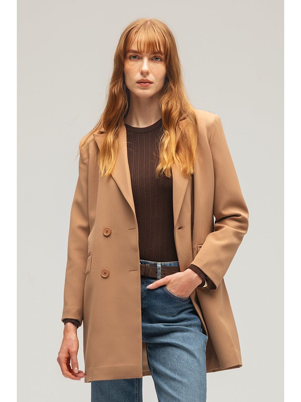 Kahverengi Camel Kadın Oversize Dokuma Uzun Busines Ceket - Kapak Detaylı-2