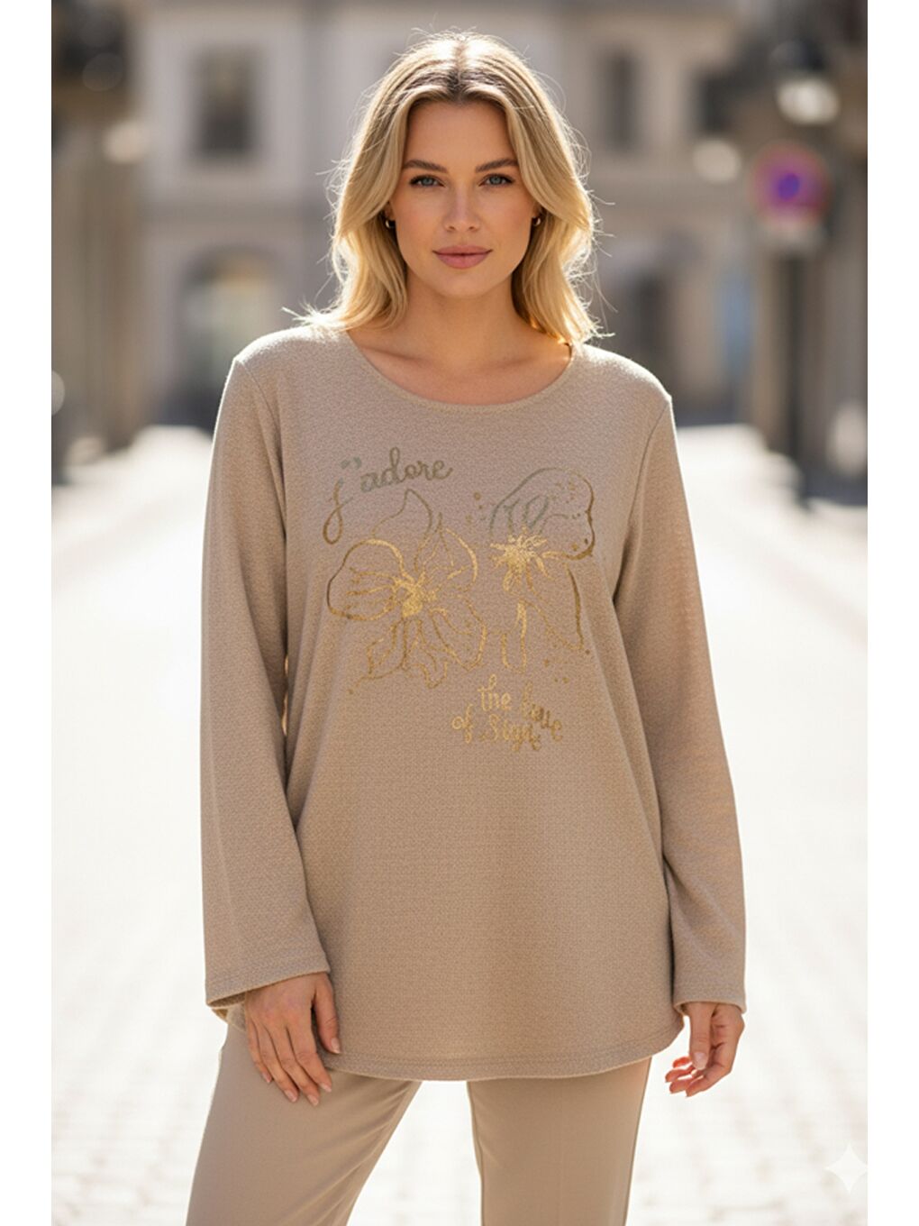 İtalyan Bej Havuz Yaka Uzun Kol Çiçekli Varak Baskılı Casual Oversize Triko Bluz 75 75