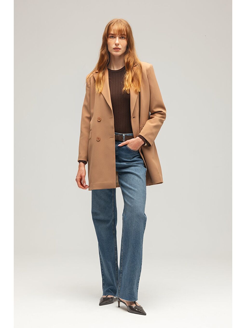 Kahverengi Camel Kadın Oversize Dokuma Uzun Busines Ceket - Kapak Detaylı-3