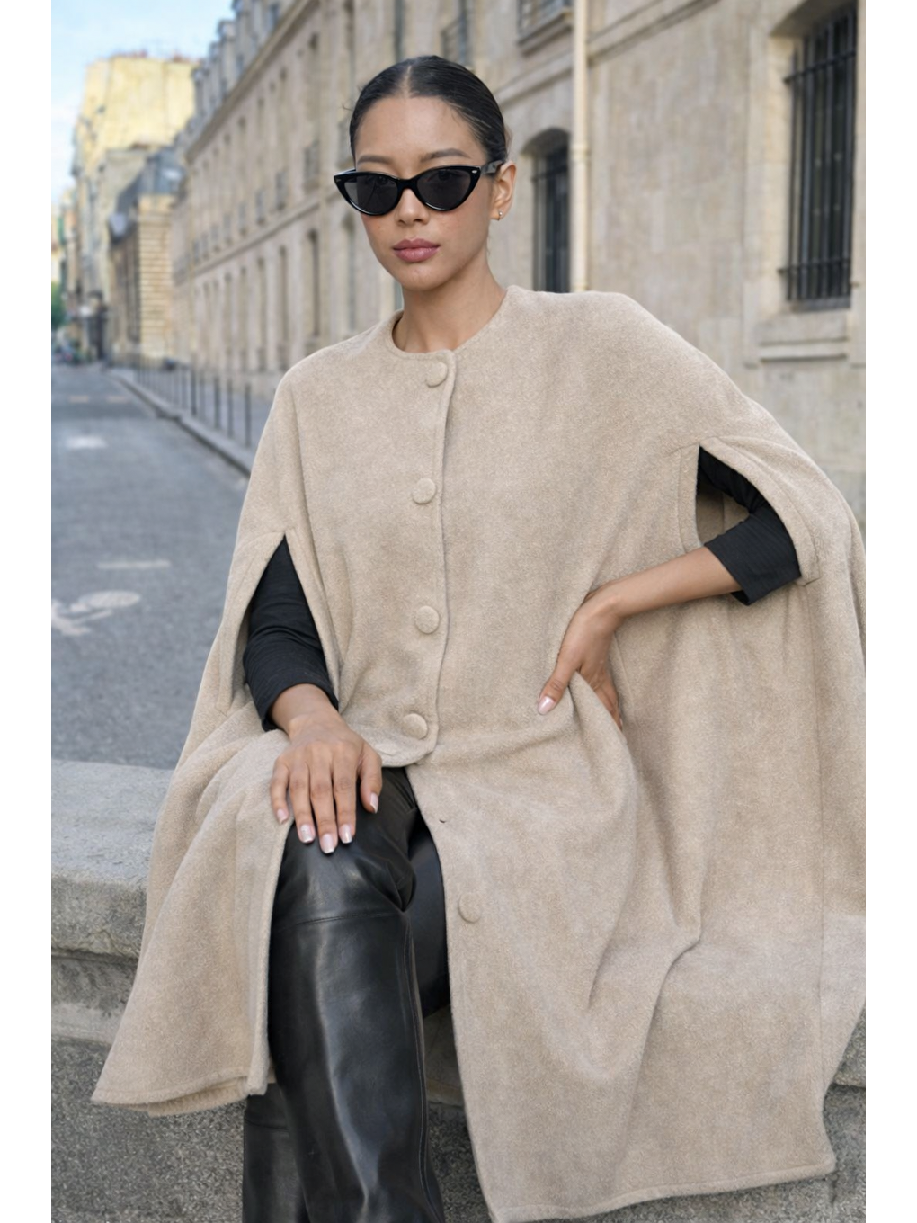 Ekru Kadın Günlük Kolsuz Bol Krem Kaşe Panço-4