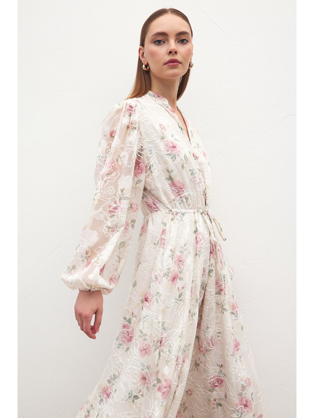 Pembe Nakışlı Desenli Uzun Elbise - Pudra-2