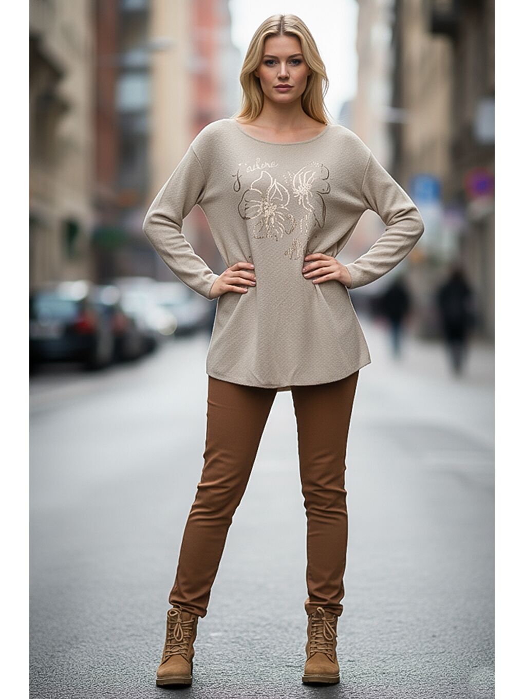 İtalyan Bej Havuz Yaka Uzun Kol Çiçekli Varak Baskılı Casual Oversize Triko Bluz 75 75-4