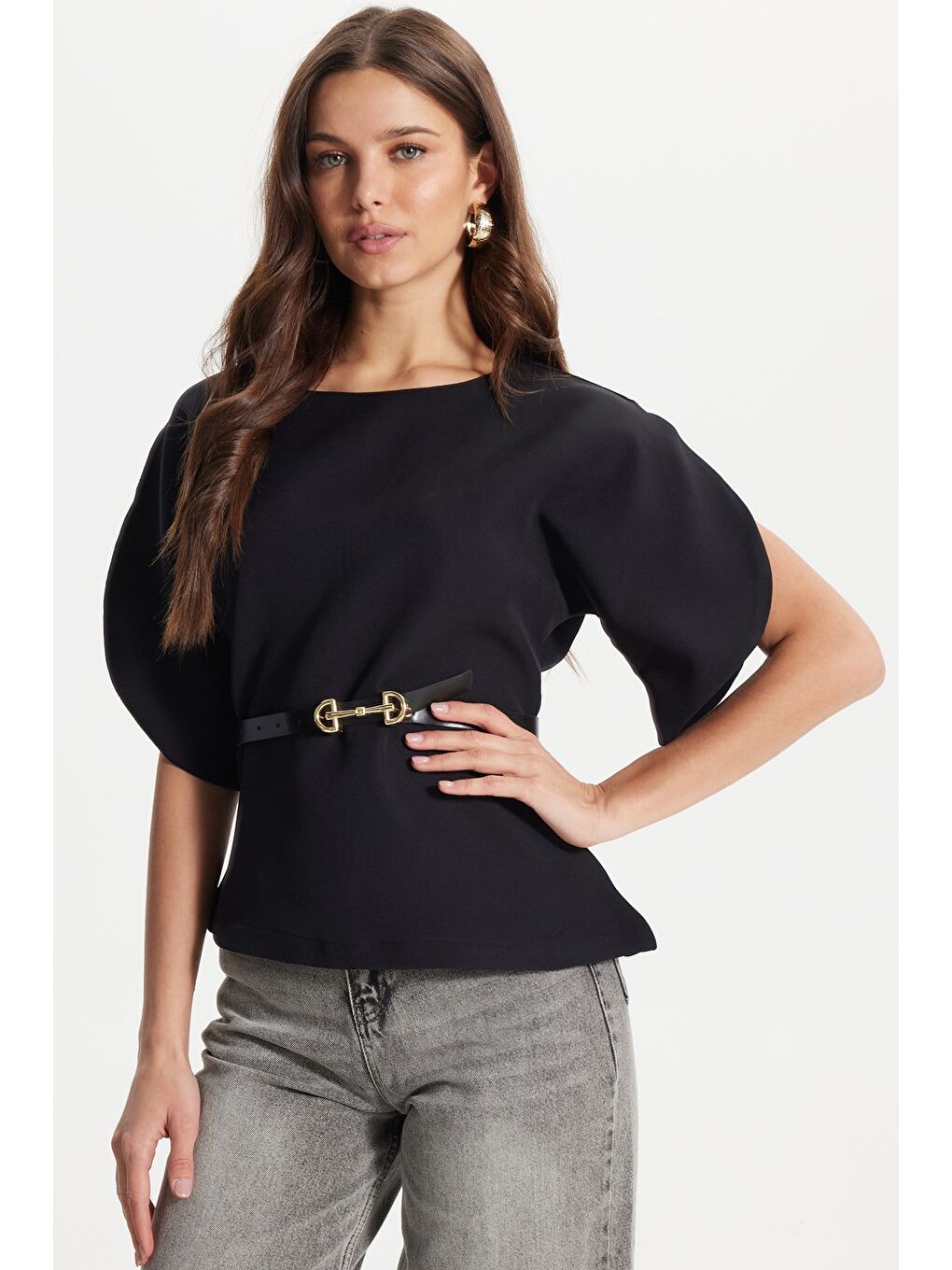 Kadın Slim Fit Dar Kesim Kol Detaylı İnce Kemerli Fermuarlı Siyah Bluz Gömlek