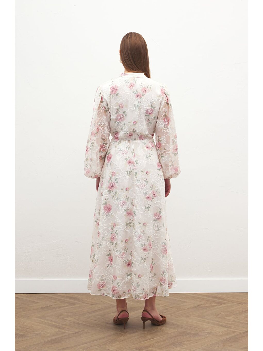 Pembe Nakışlı Desenli Uzun Elbise - Pudra-7