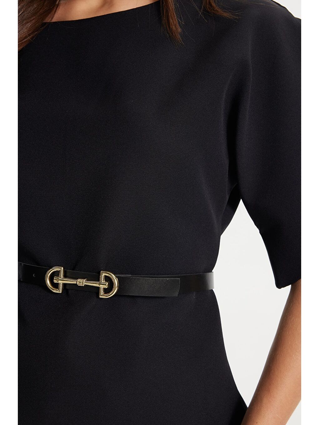 Kadın Slim Fit Dar Kesim Kol Detaylı İnce Kemerli Fermuarlı Siyah Bluz Gömlek-4