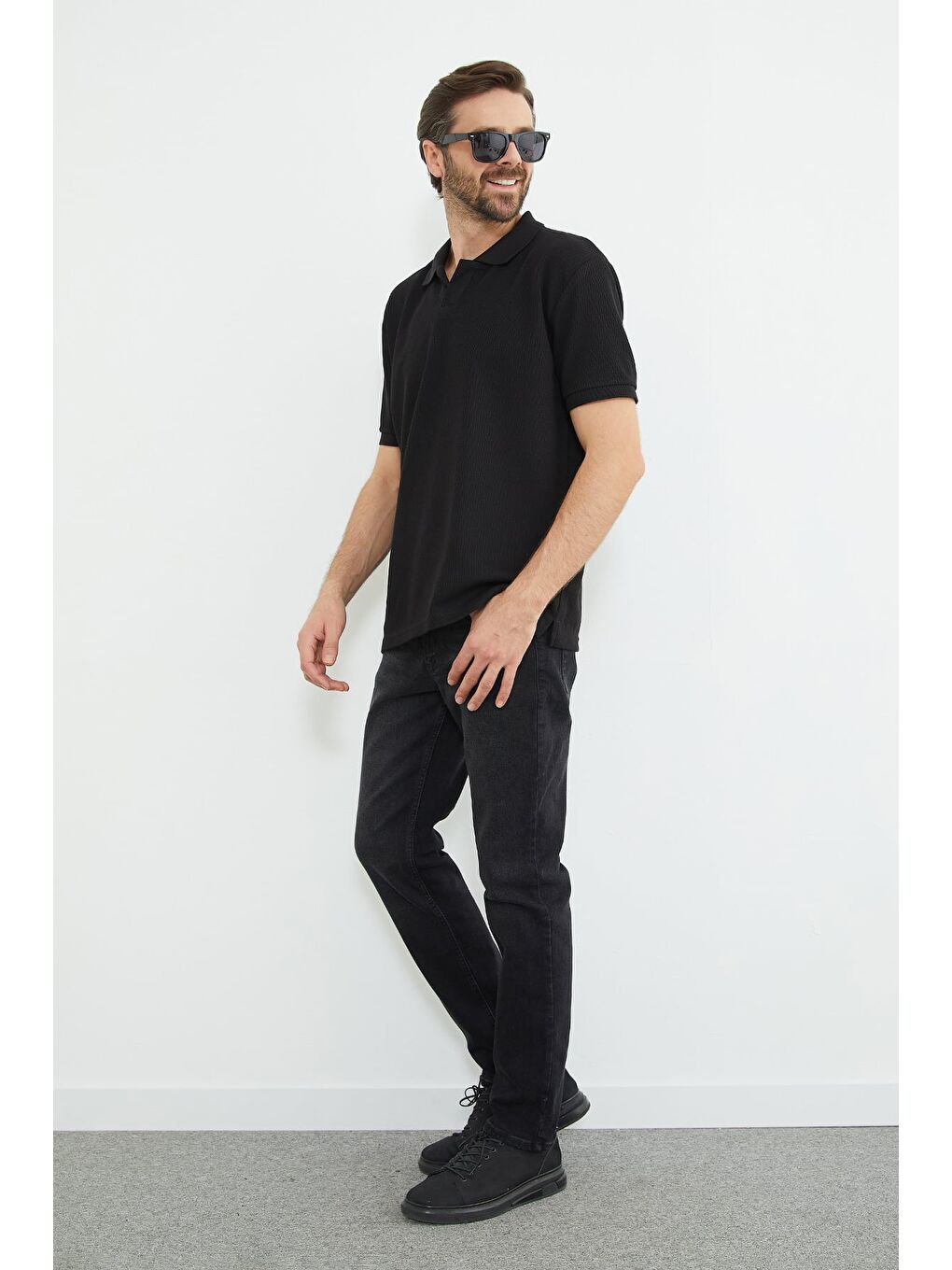 Siyah Fitilli Polo Yaka Triko Tişört-3