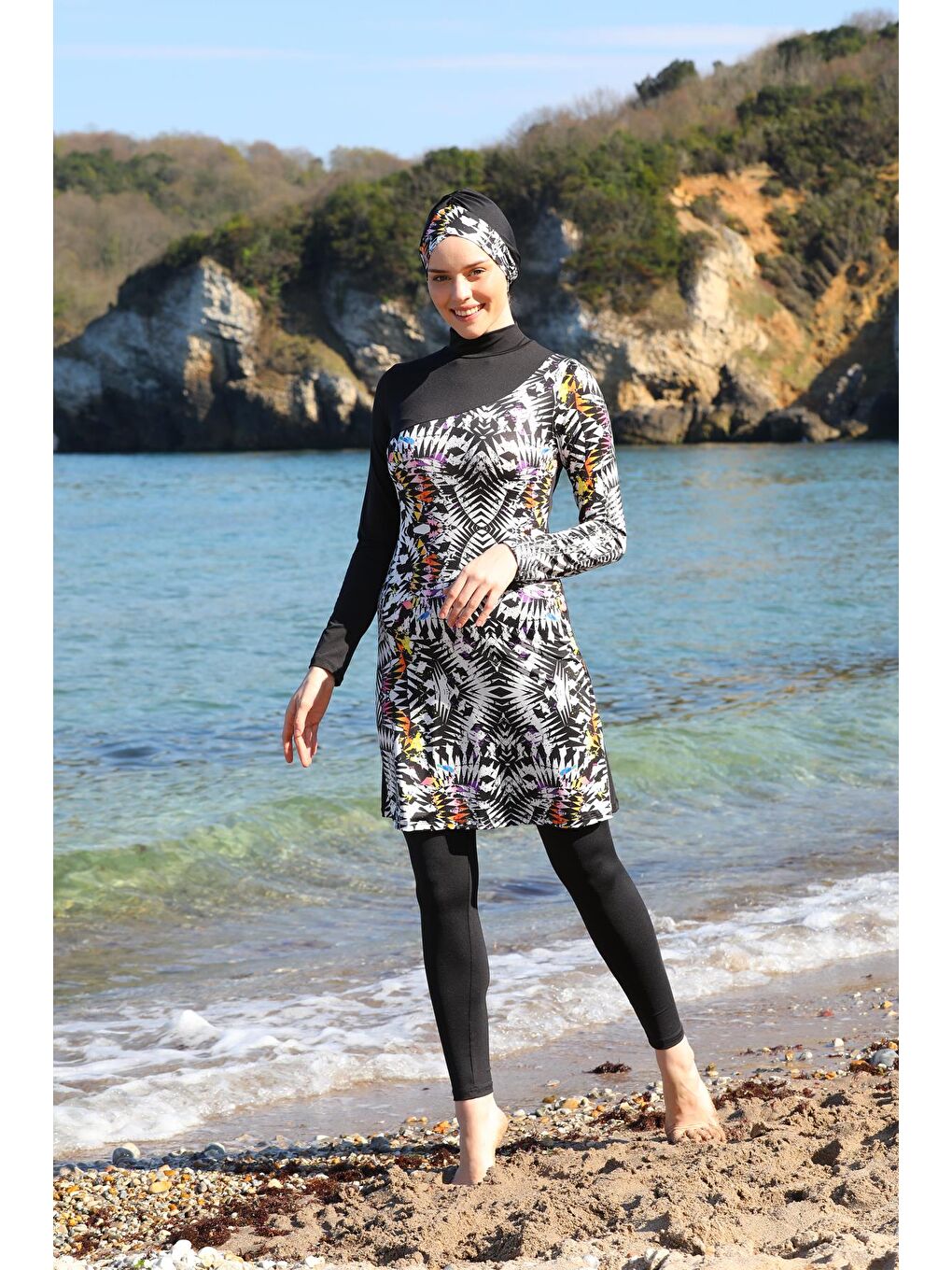 Siyah Dijital Baskılı Garni Detaylı Taytlı Kapalı Tesettür Mayo 3310-1