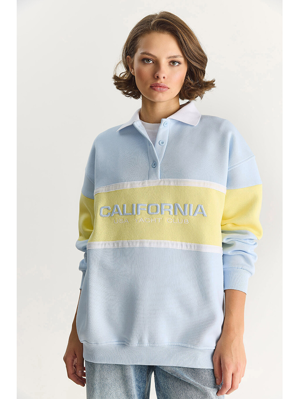 Mavi Kadın Polo Yaka Düğmeli California Yazılı Nakış Detaylı Oversize Kadın Sweatshirt-4