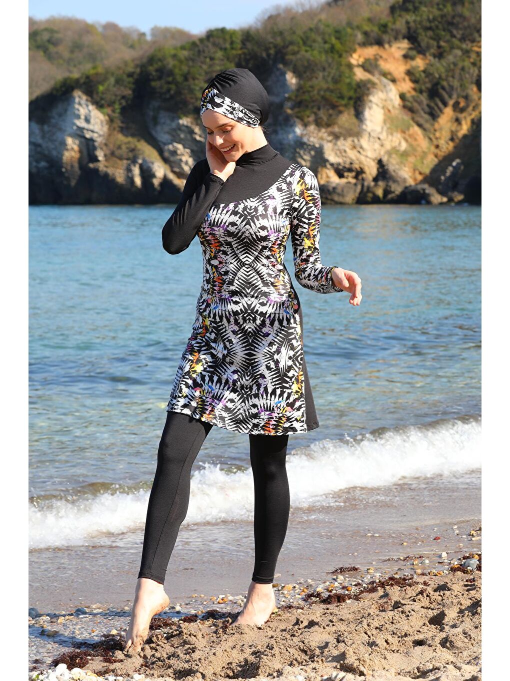 Siyah Dijital Baskılı Garni Detaylı Taytlı Kapalı Tesettür Mayo 3310-2