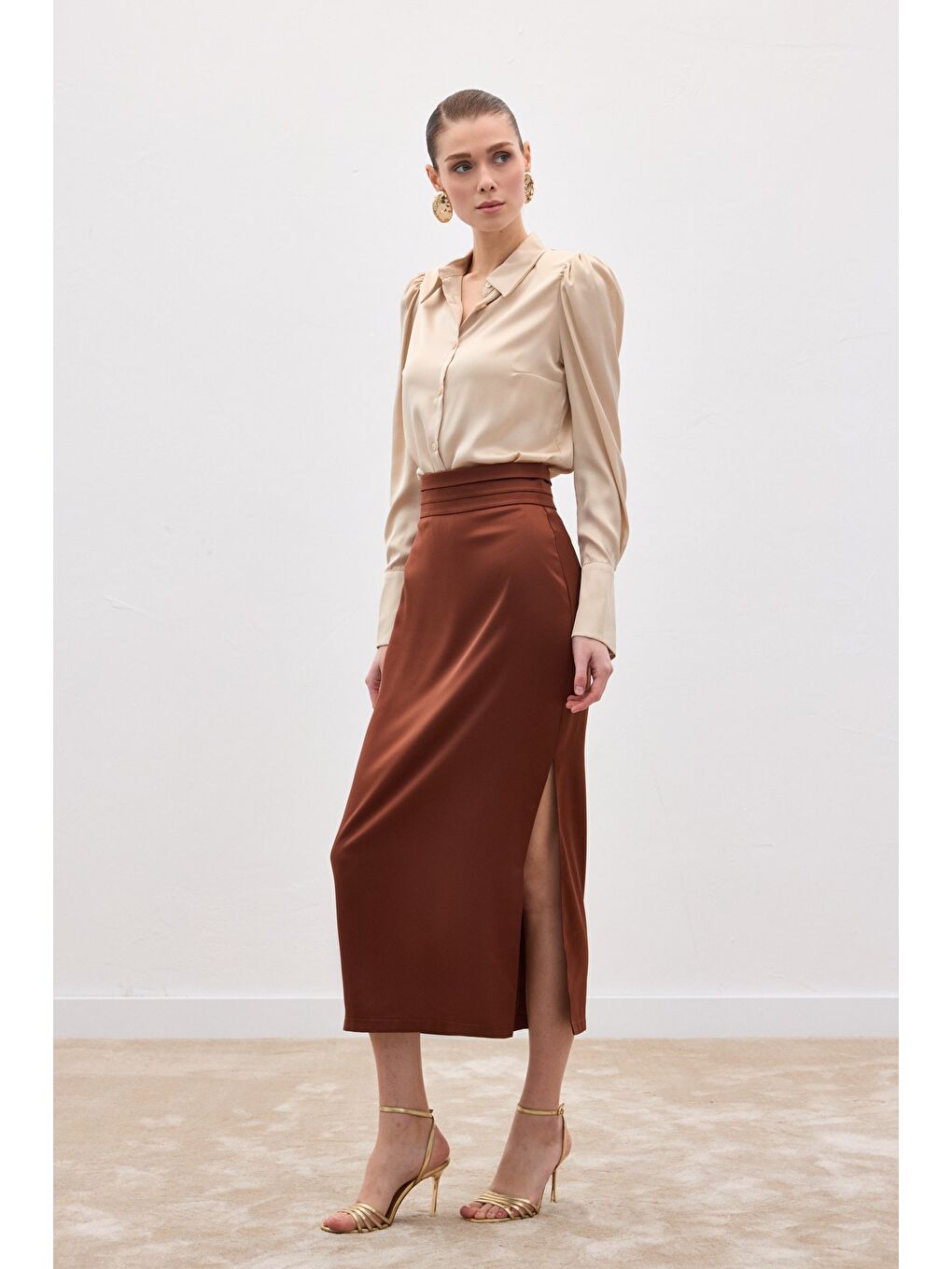 Kahverengi Bel Pile Detaylı Saten Etek - Kahve-3