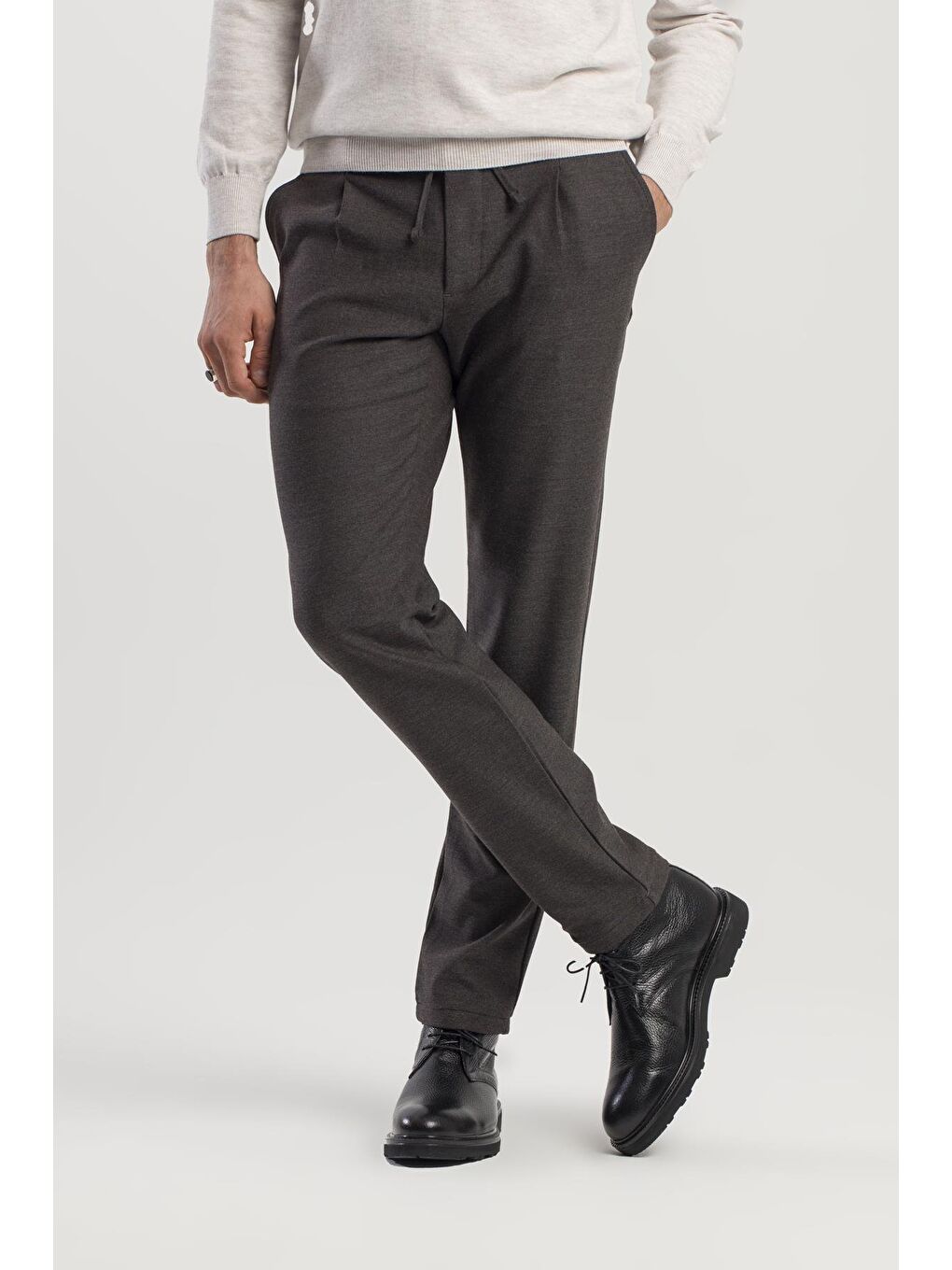 Siyah Comfort Fit Beli Lastikli Yan Cep Pantolon-1