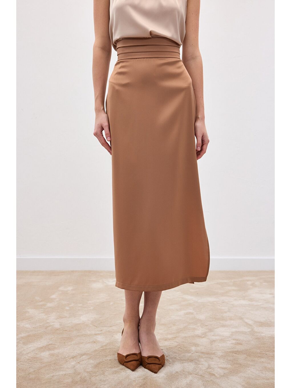 Kahverengi Bel Pile Detaylı Saten Etek - Camel-3