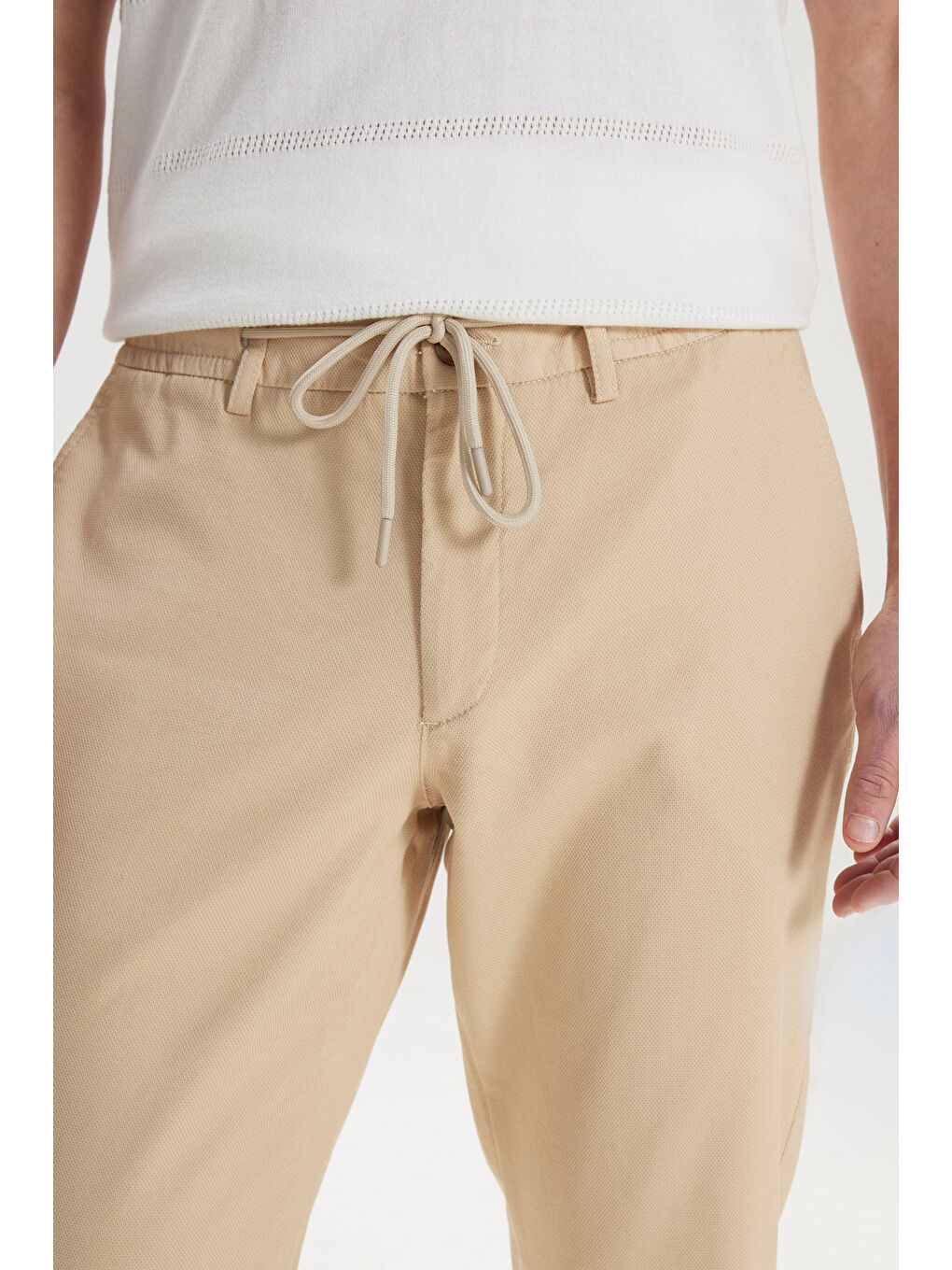 Erkek Bej Comfort Fit Rahat Kesim Pamuklu Beli Bağlamalı Yan Cepli Armürlü Pantolon-2