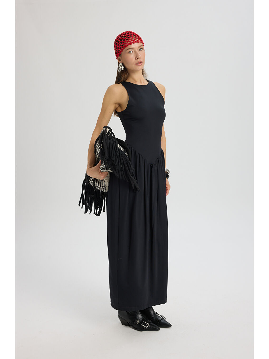 Alenya Üçgen Detay Siyah Uzun Elbise-2