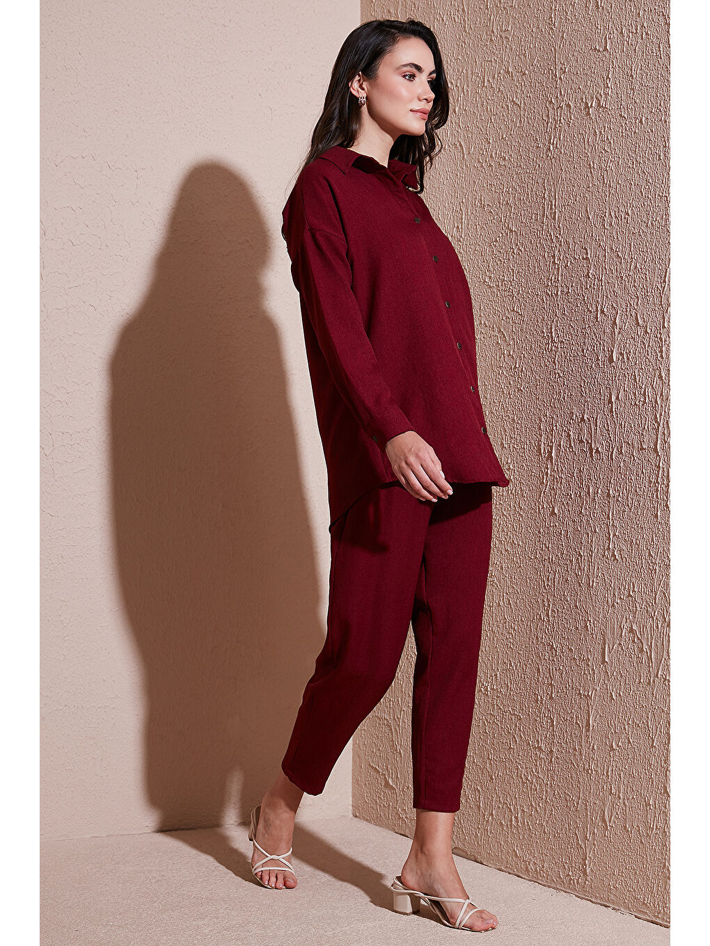Bordo Keten Karışımlı Regular Fit Lastikli Bel Uzun Kollu Kadın Alt Üst Takım 6696622-1