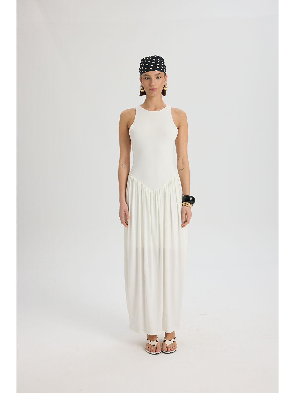 Alenya Üçgen Detay Ekru Uzun Elbise-1