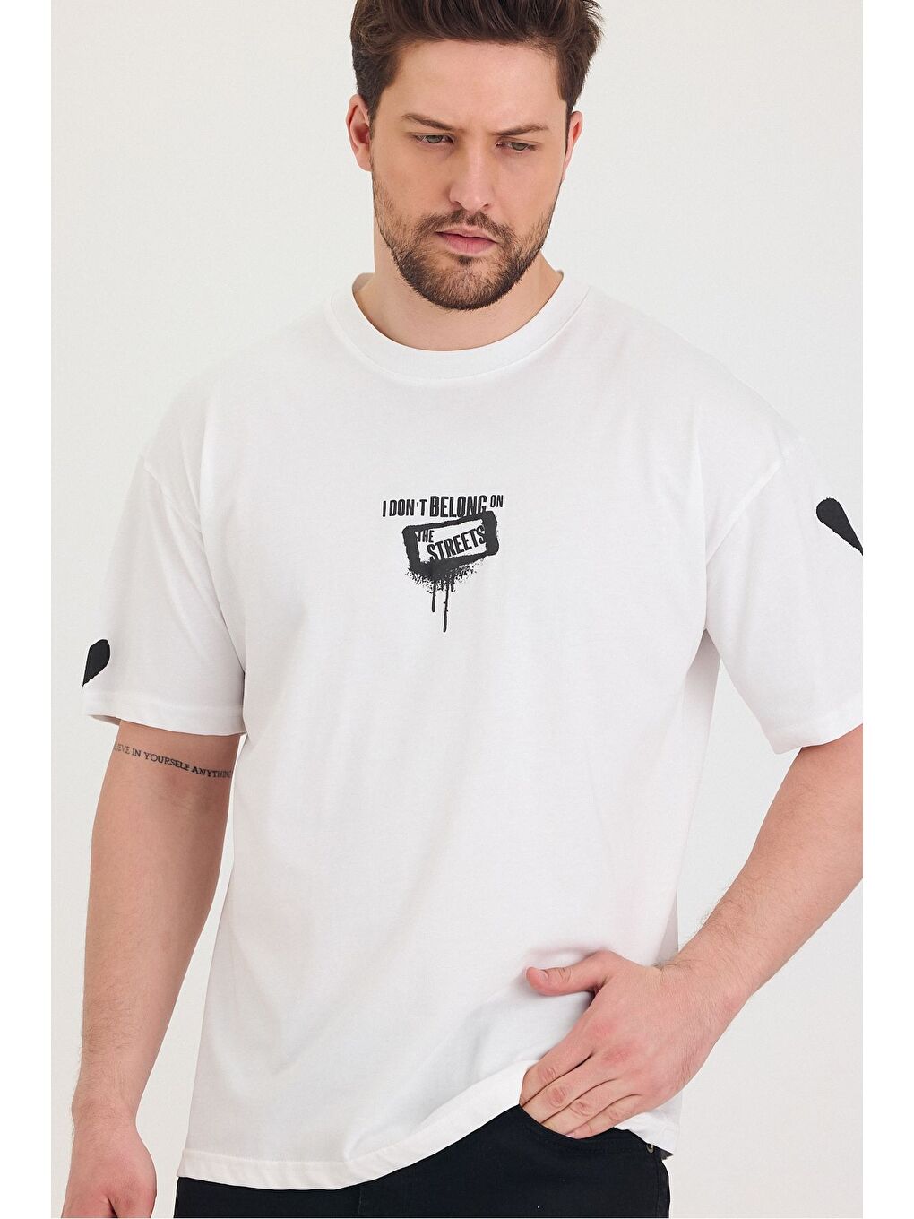 Beyaz Bisiklet Yaka Oversize Ön ve Arka Baskılı Salaş Unisex Tişört-5