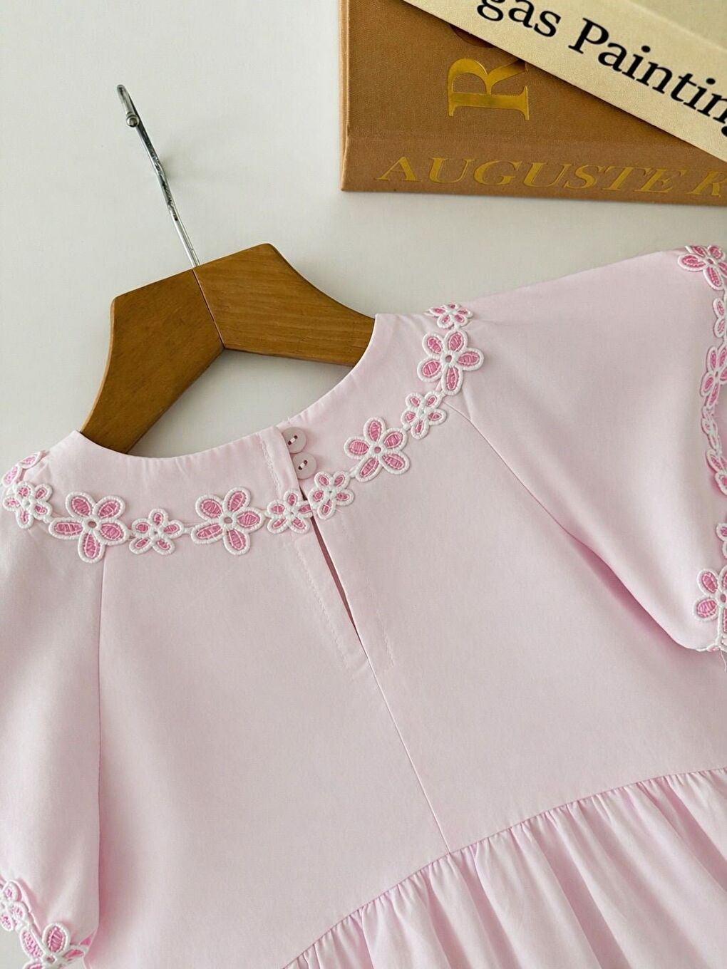 Kız Çocuk Pamuklu Pembe Çiçek Güpür Detaylı Elbise-3