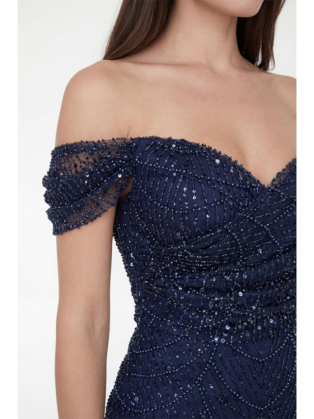 Kadın Lacivert Dar Kalıp Madonna Yaka Uzun Balık Abiye Elbise-1