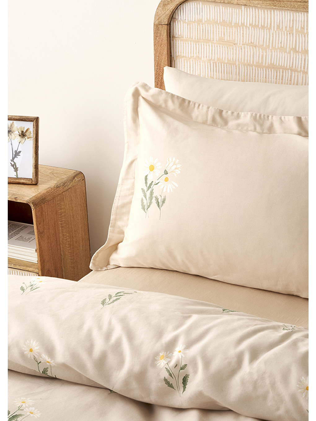 %100 Pamuk Saten Daisy Çift Kişilik Nevresim Takımı Bej (200x220 cm)-3