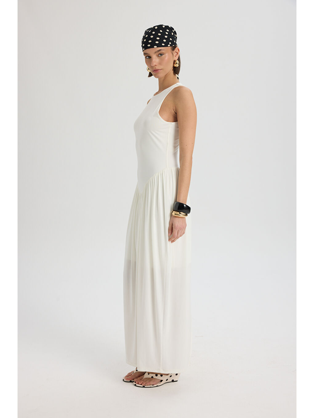 Alenya Üçgen Detay Ekru Uzun Elbise-3