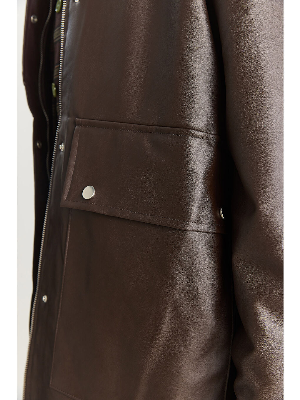 Kahverengi Kadın Oversize Fermuarlı Büyük Cep Detaylıb Astarlı Suni Deri Ceket-5