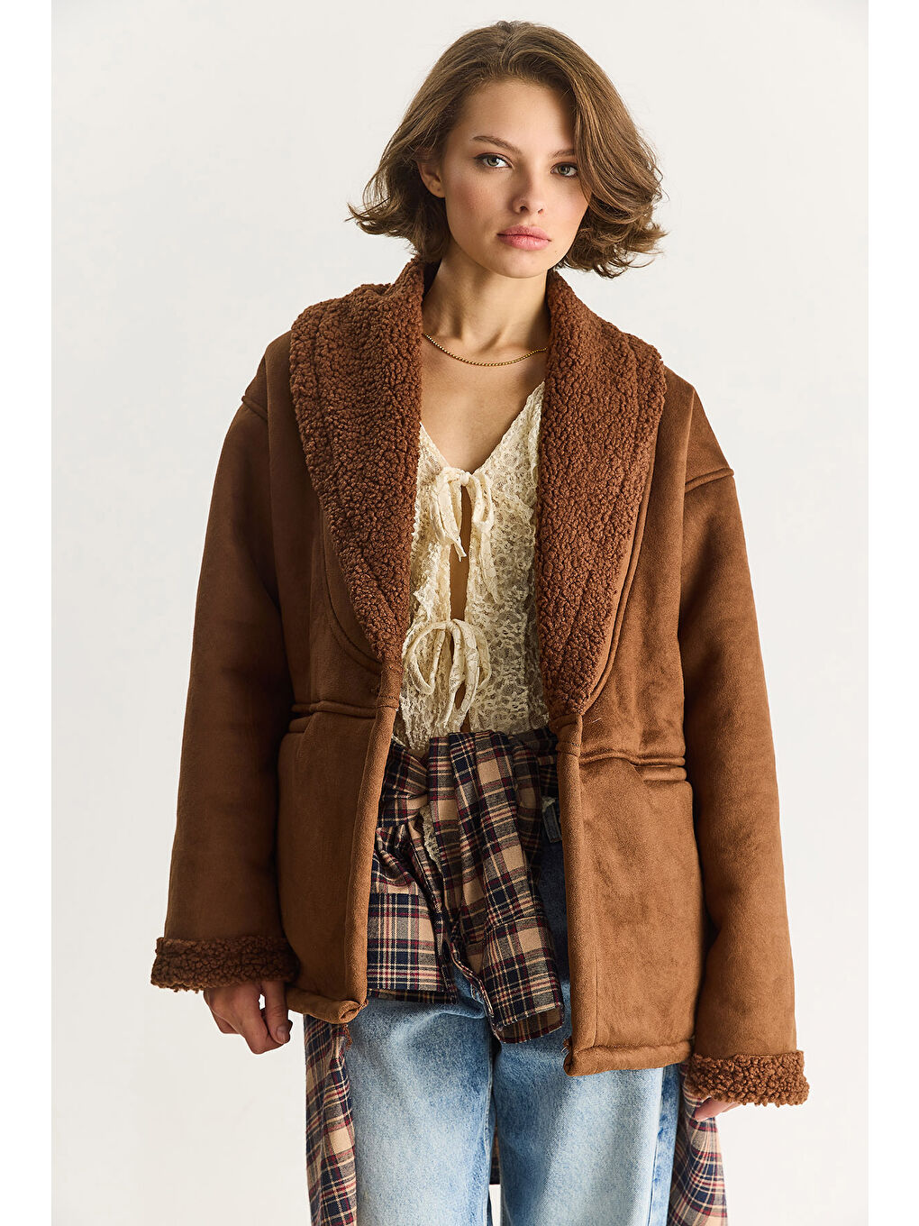 Kahverengi Kadın İçi Kürklü Cep Detaylı Şal Yaka Süet Kaban-1