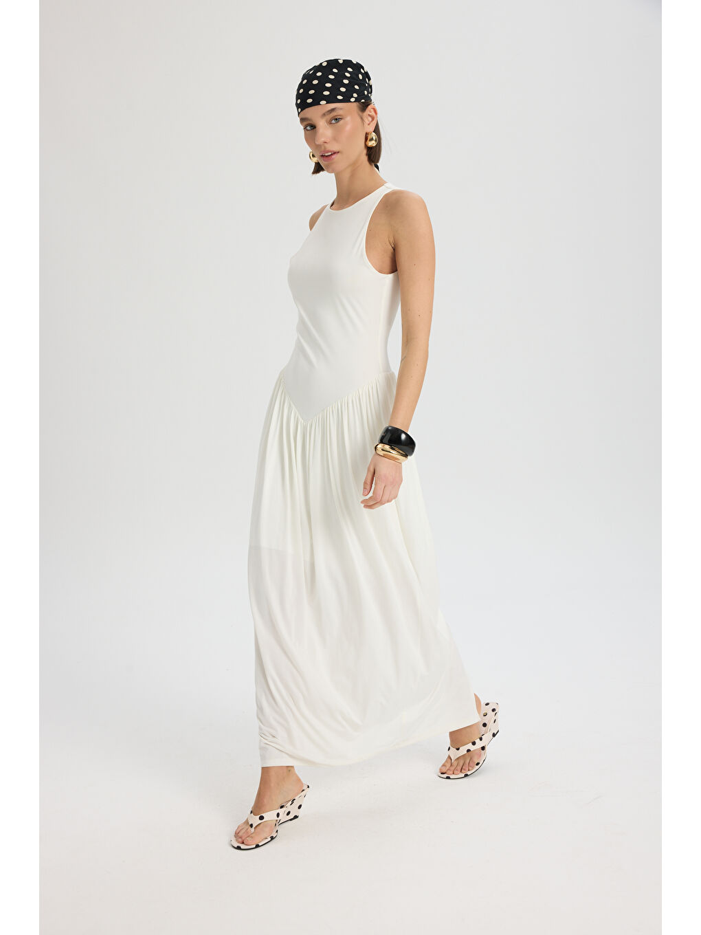 Alenya Üçgen Detay Ekru Uzun Elbise-5