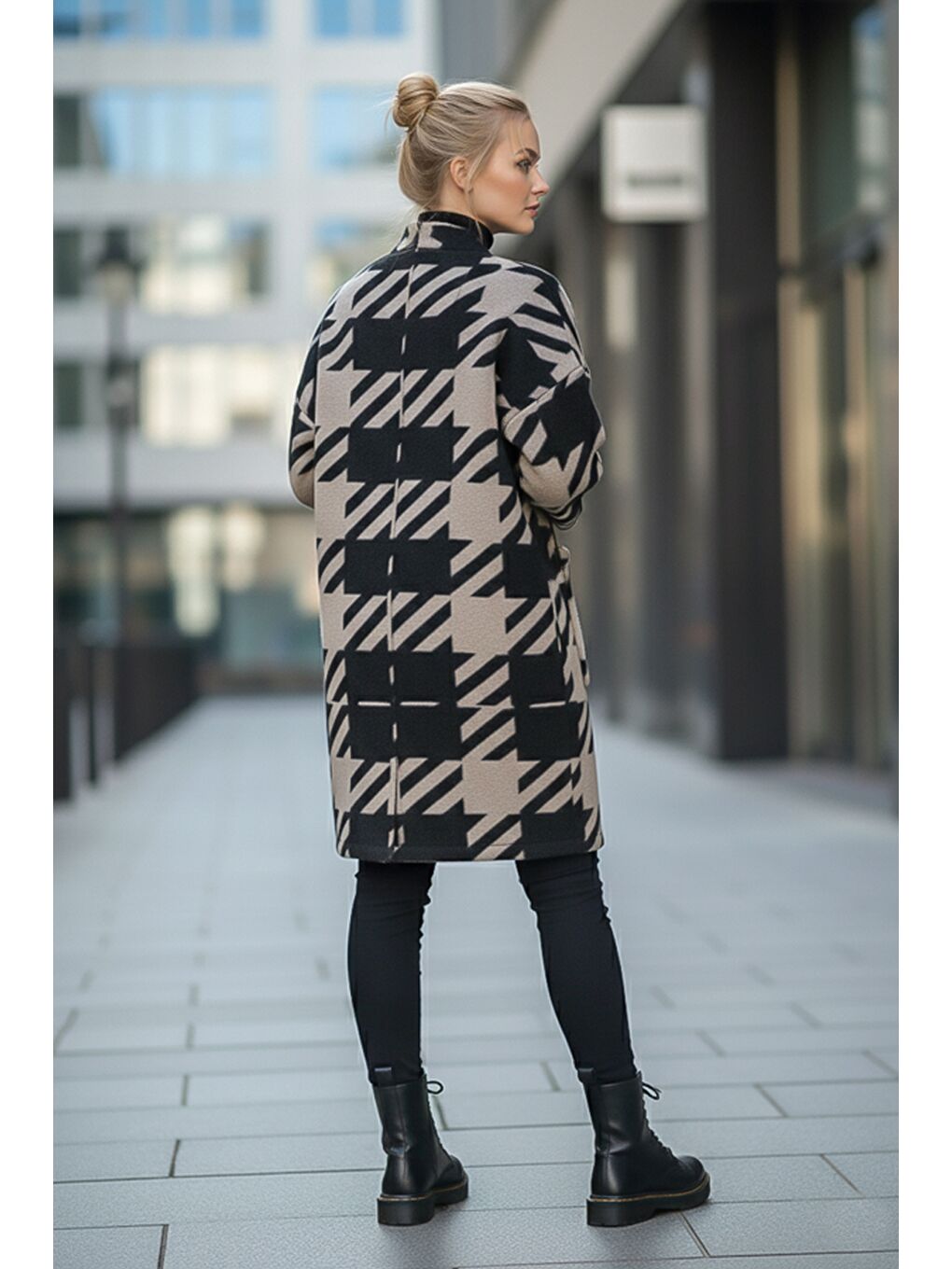 İtalyan Siyah-Bej Kimono Yaka Uzun Kol Kazayağı Kapamasız Cepli Casual Kaşe Dokuma Ceket 100 75-3