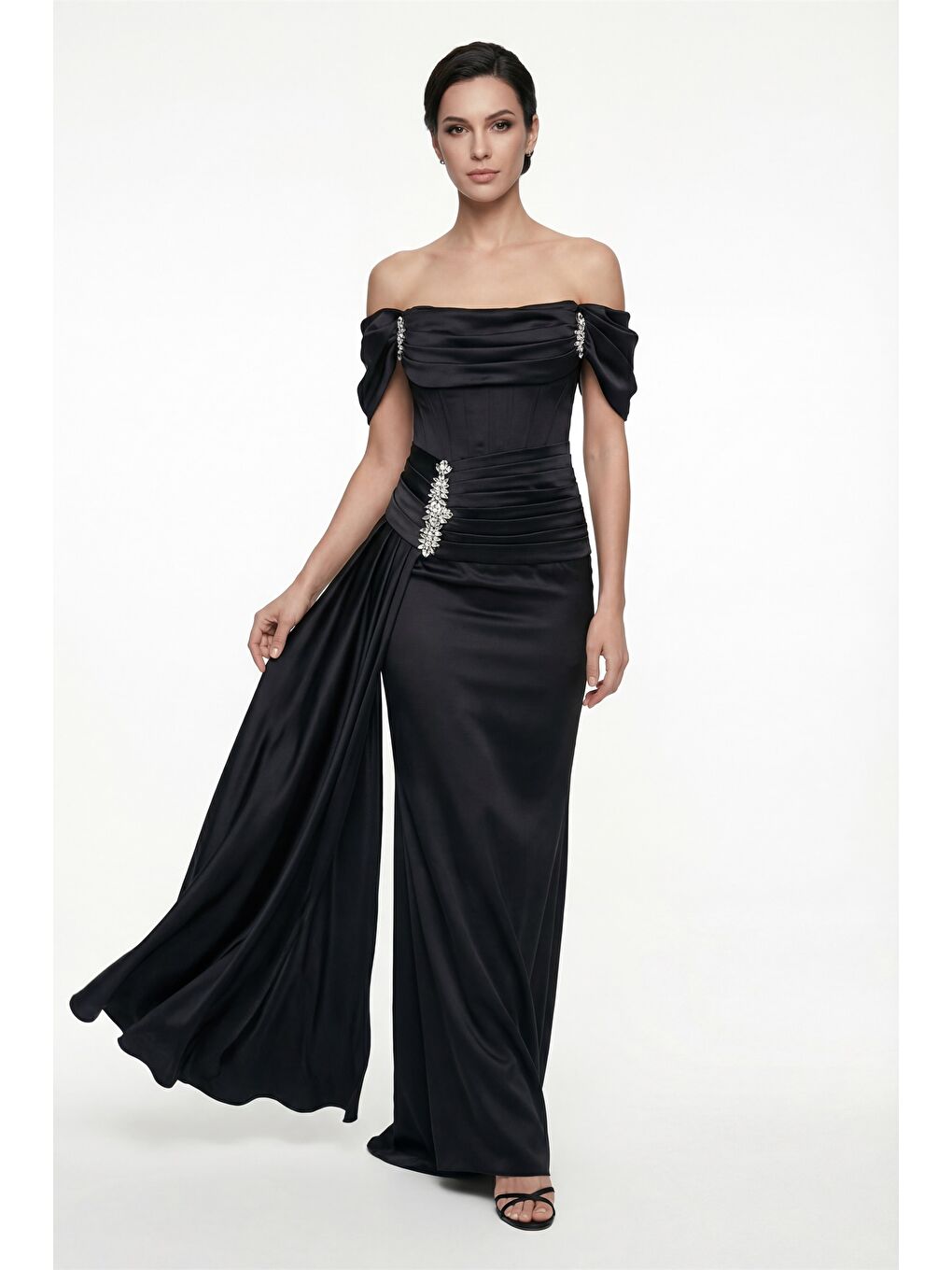 Kadın Siyah Dar Kalıp Kayık Yaka Taşlı Uzun Abiye Elbise