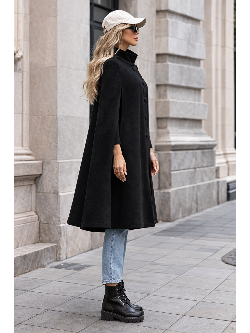 Kadın Düğmeli Premium Comfort Siyah Kaşe Panço-1