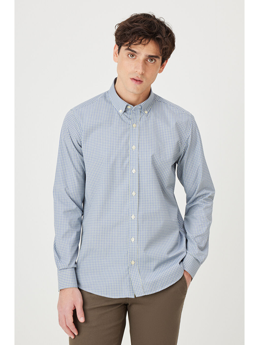 Erkek Yeşil Slim Fit Dar Kesim Düğmeli Yaka Pamuklu Kareli Gömlek-1