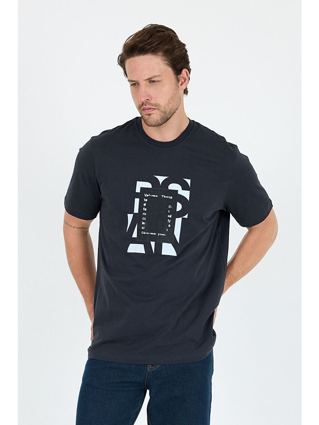 Antrasit %100 Pamuk Bisiklet Yaka Baskılı Rahat Kesim, Nefes Alabilir Kumaş Erkek Tişört Basic Tişört 0102-2