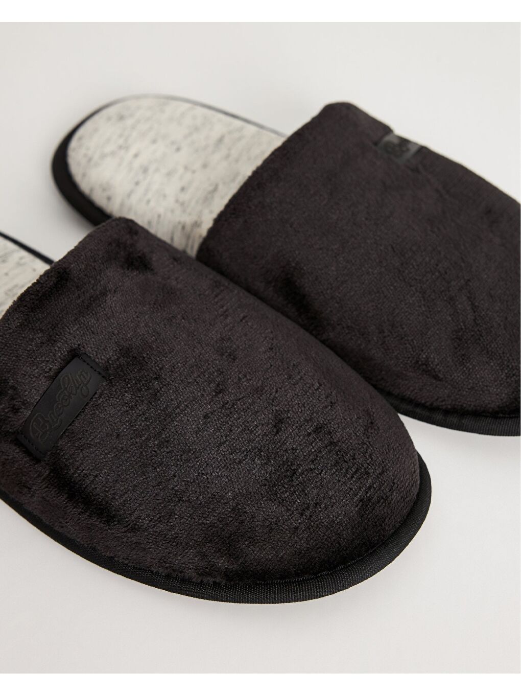 Erkek Kışlık Sıcak Tutan Siyah Gri Yumuşak Taban Ev Terliği -BROOKYLN-1