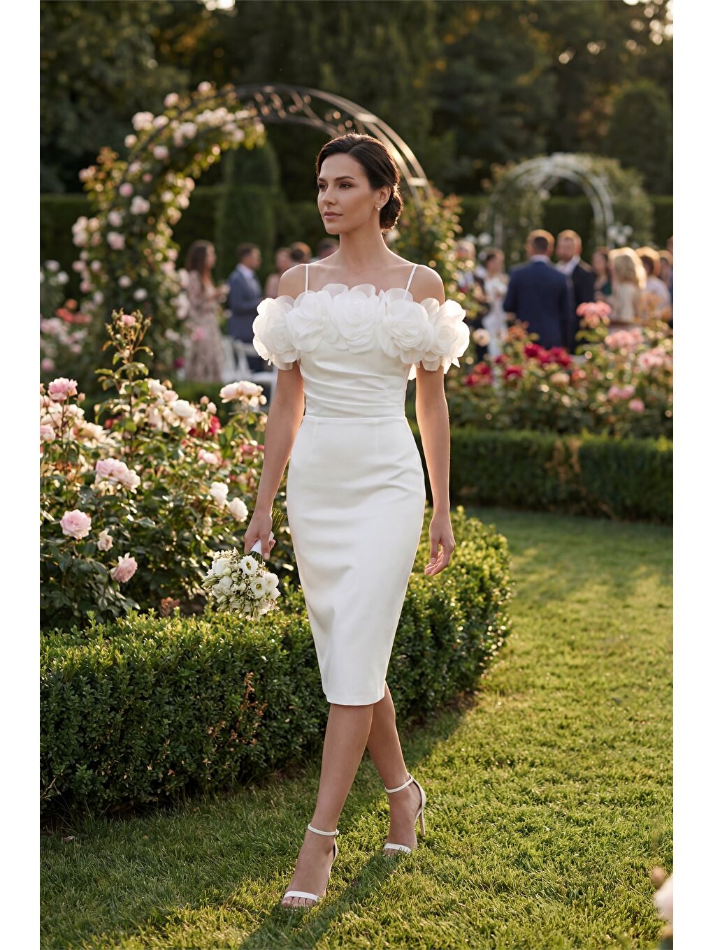 Kadın Beyaz Yakası Gül Detaylı Söz Nişan Nikah Abiye Elbise-3