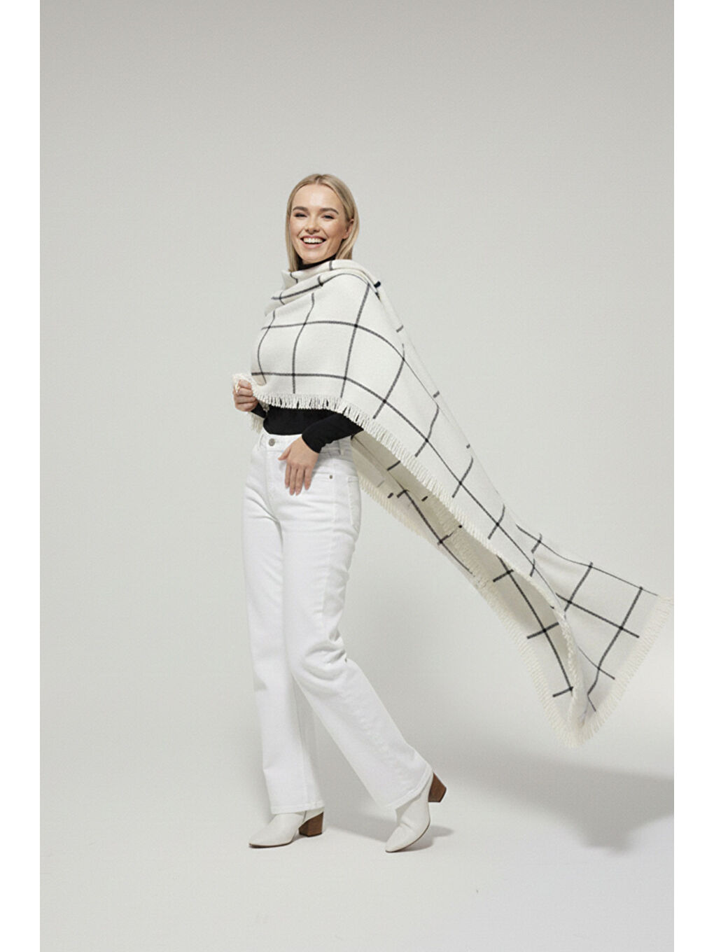 Kadın Yumuşak Dokulu Kalın Şal Atkı 15951 - Beyaz