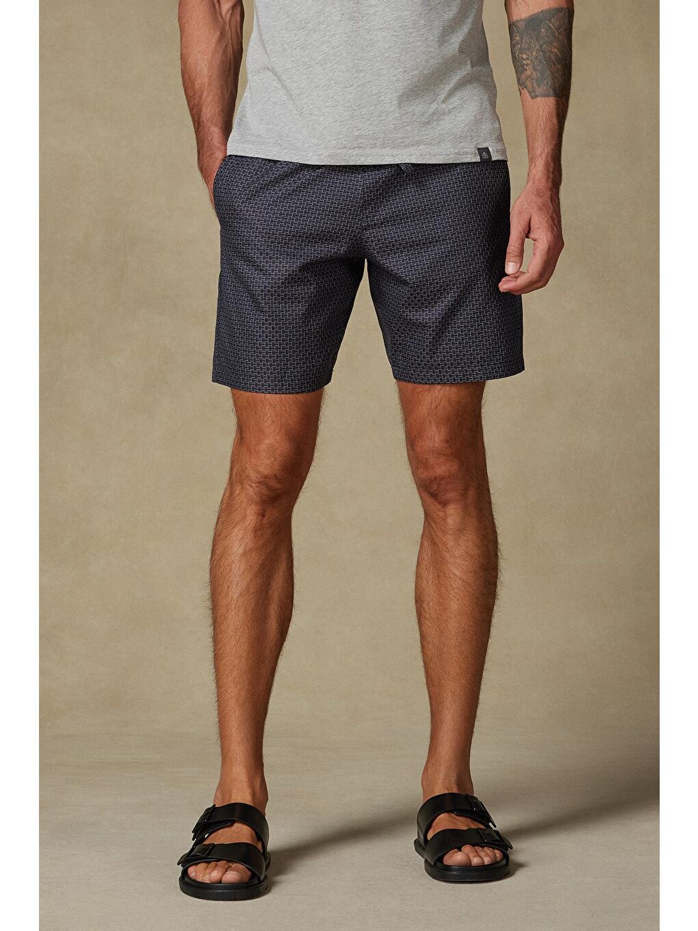 Sky Poplin Pamuklu Comfort Fit Siyah Erkek Kareli Şort-1