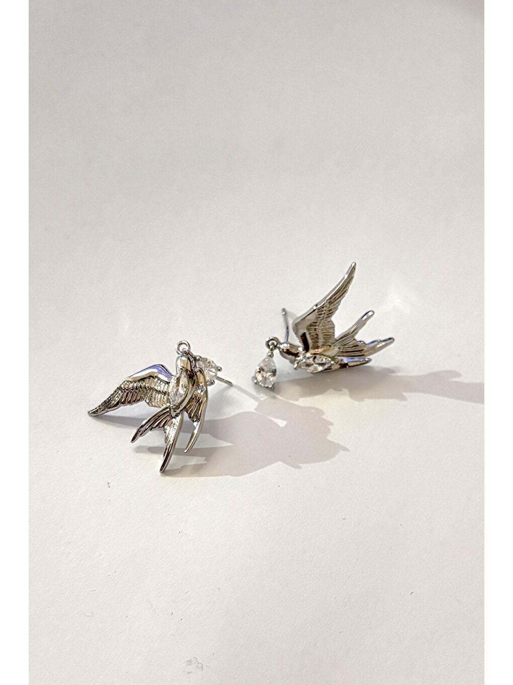 Gri Taşlı Anka Kuşu Gümüş Rengi Küpe-4