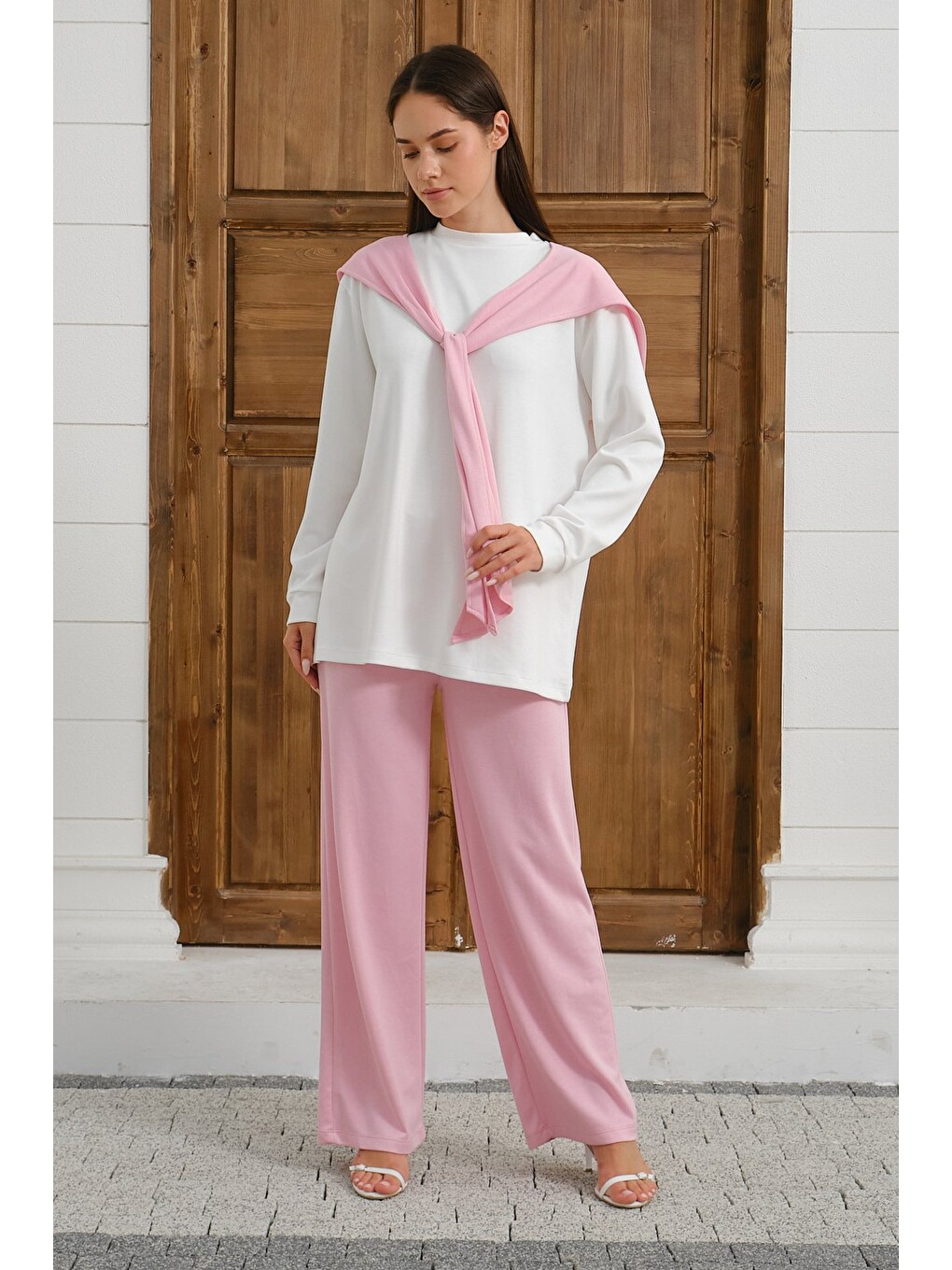 Pembe Kadın Şal Detaylı Eşofman Takımı Rahat Kalıp Uzun Kollu Sweatshirt Geniş Paça Eşofman Altı-3