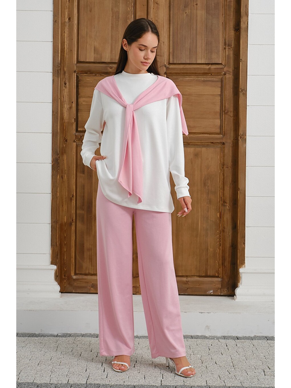 Pembe Kadın Şal Detaylı Eşofman Takımı Rahat Kalıp Uzun Kollu Sweatshirt Geniş Paça Eşofman Altı-4