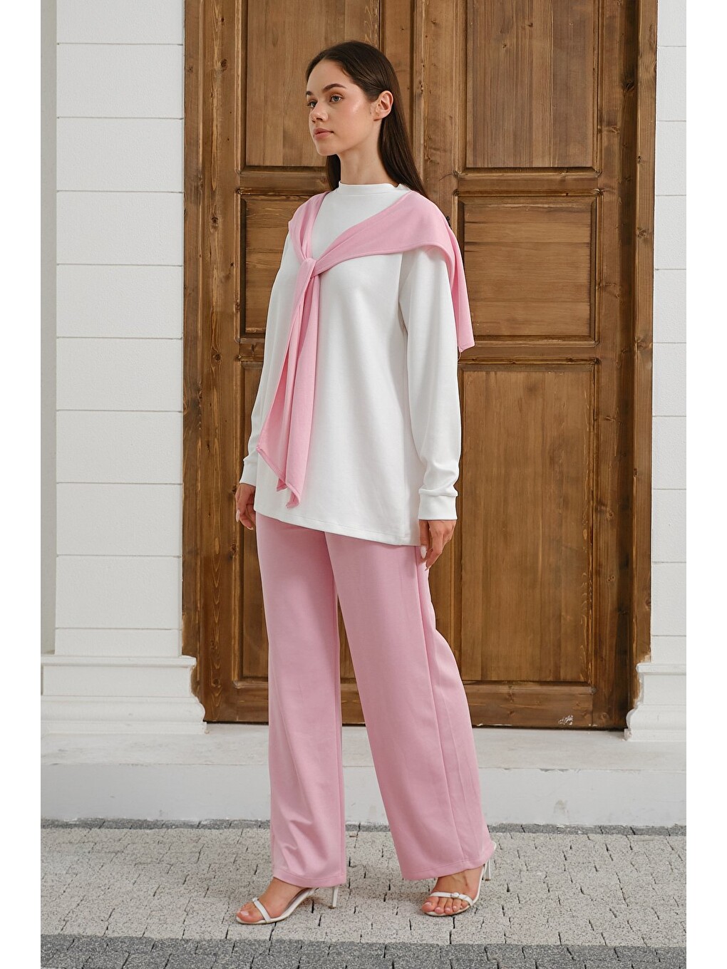Pembe Kadın Şal Detaylı Eşofman Takımı Rahat Kalıp Uzun Kollu Sweatshirt Geniş Paça Eşofman Altı-5