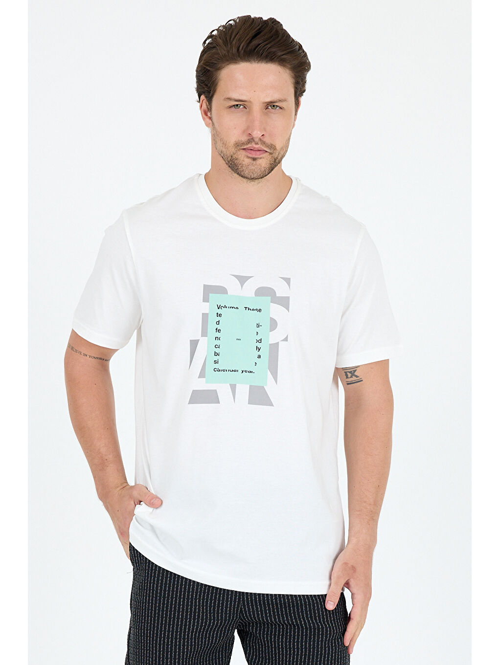 Ekru %100 Pamuk Bisiklet Yaka Baskılı Rahat Kesim, Nefes Alabilir Kumaş Erkek Tişört Basic Tişört 0102-1