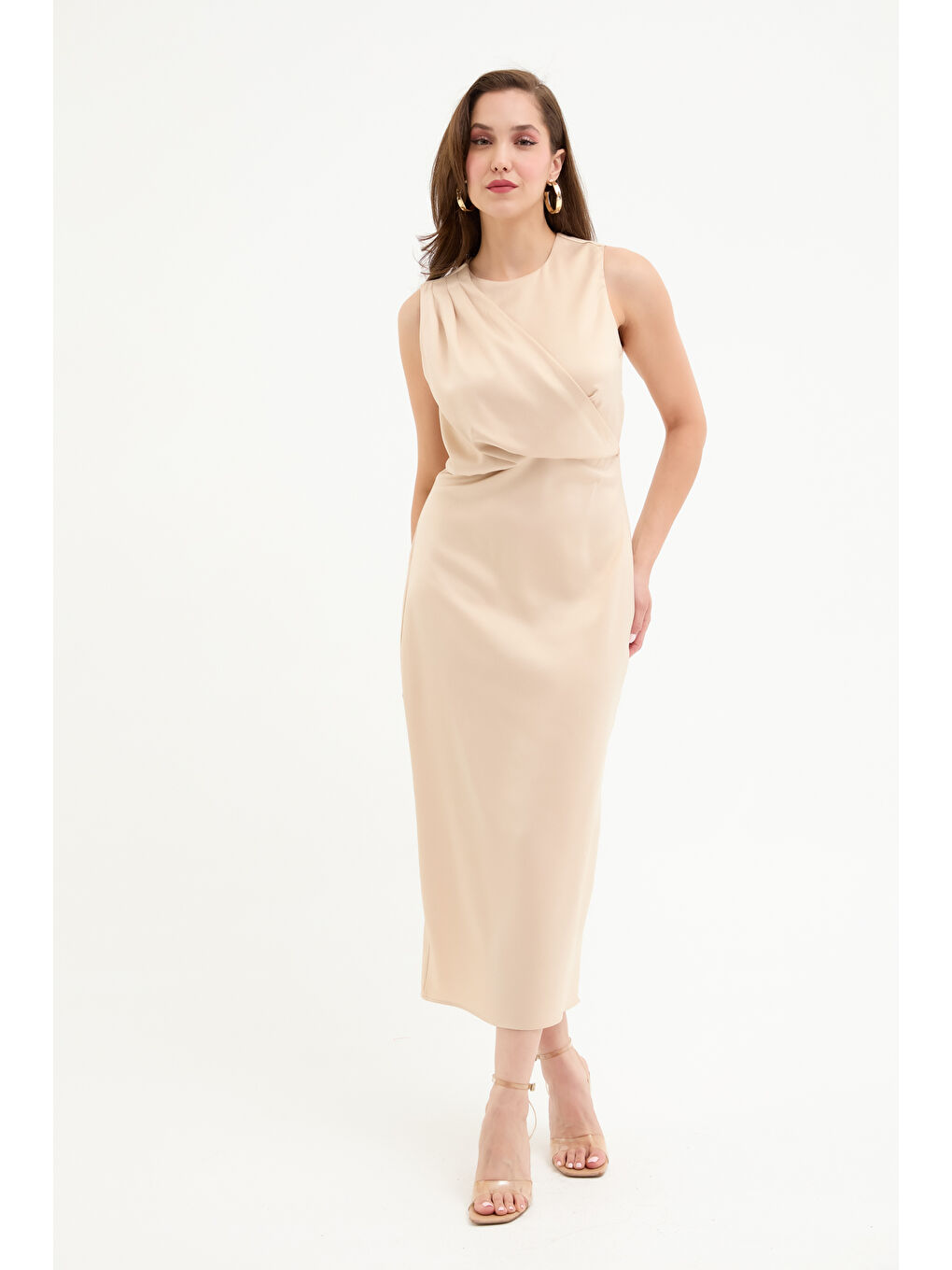 Kadın Bej Bisiklet Yaka Midi Saten Elbise-1