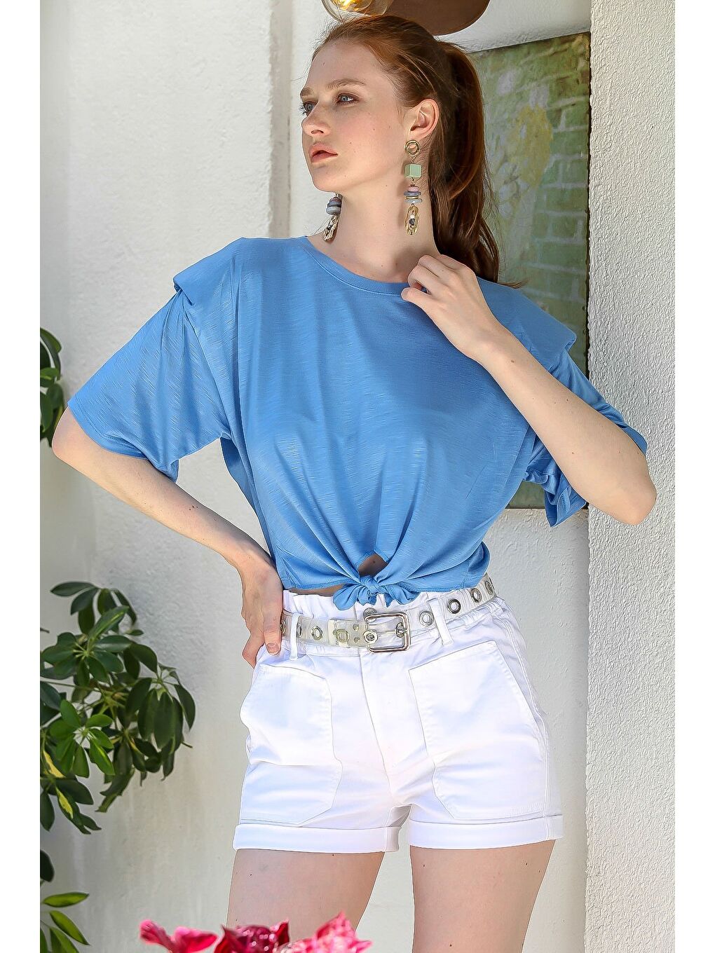 Mavi Sıfır yaka vatka detaylı beli bağlamalı crop bluz-1