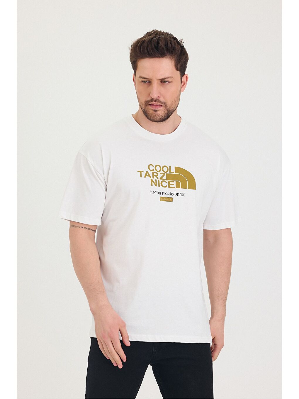 Beyaz Bisiklet Yaka Cool Tarz Nice Baskılı Oversize Salaş Unisex Tişört-6