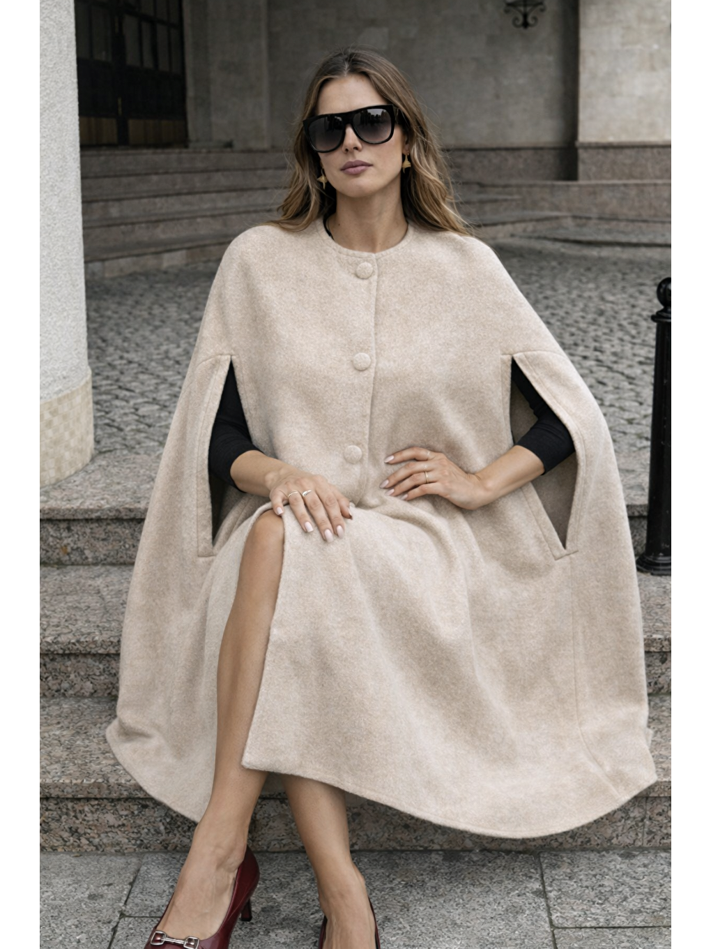 Ekru Kadın Kolsuz Relax Fit Krem Kaşe Panço-4