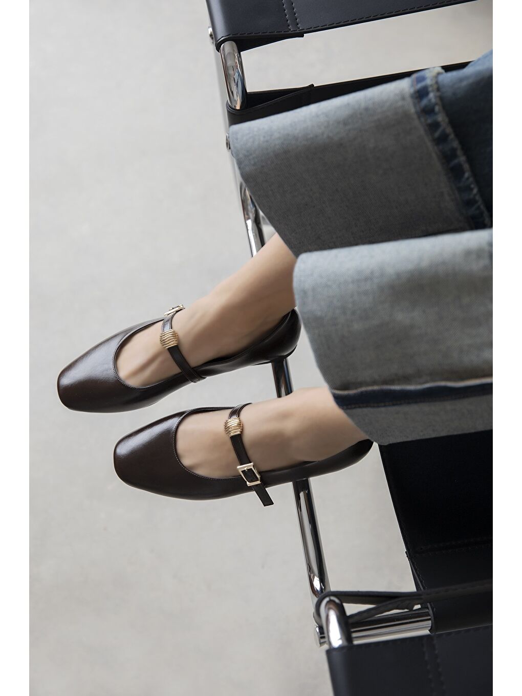 Kahverengi Libon Kadın Toka Detay Kırışık Deri  Babet Kahve-1